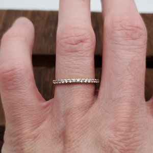 Size 7 925 Sterling Silver Thin Style Clear CZ Gemstones Ring
